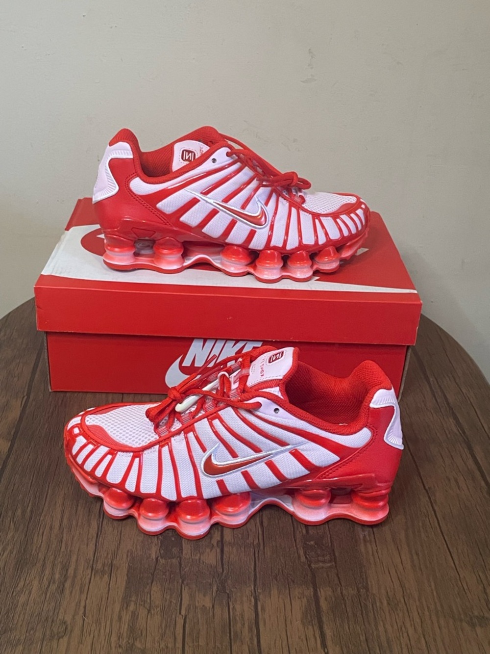 Nike Red and White Shox Ti Athletic Sneakers Kids 5y IQ5090-663